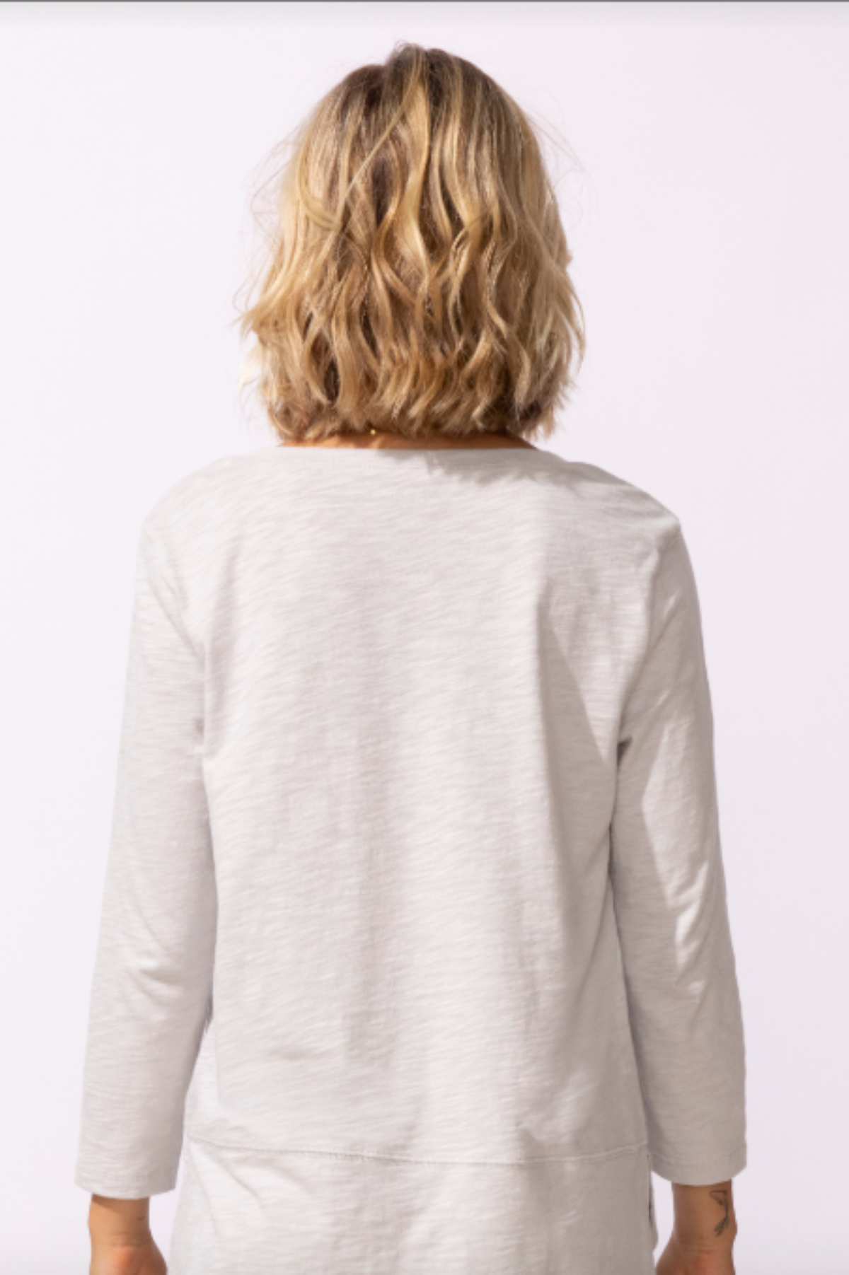 Escape by Habitat Easy V-Neck Tee-