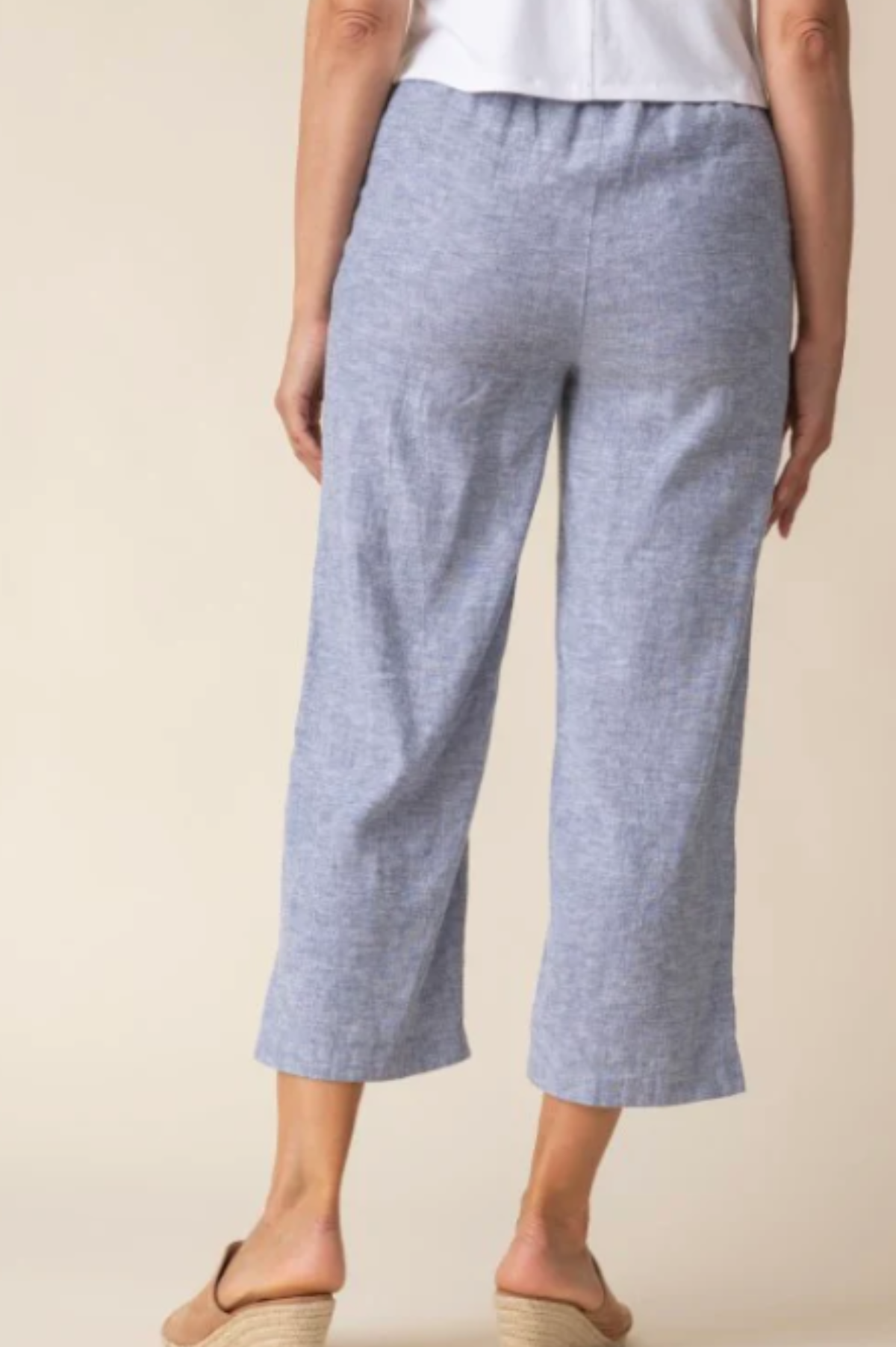 Habitat Clothing Linen Solid Pleat Button Capri