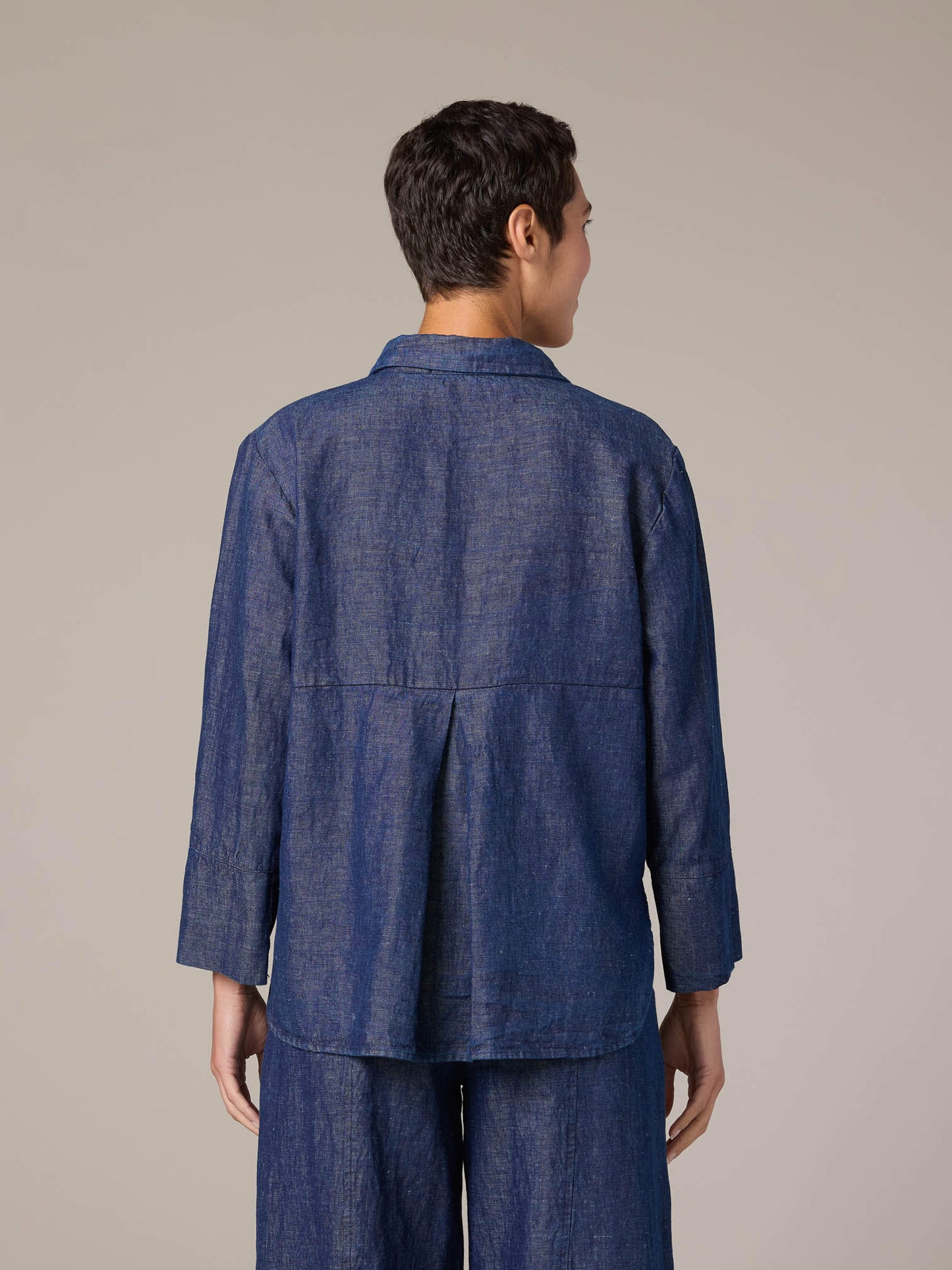 crop easy shirt in denim by cut loose for spring