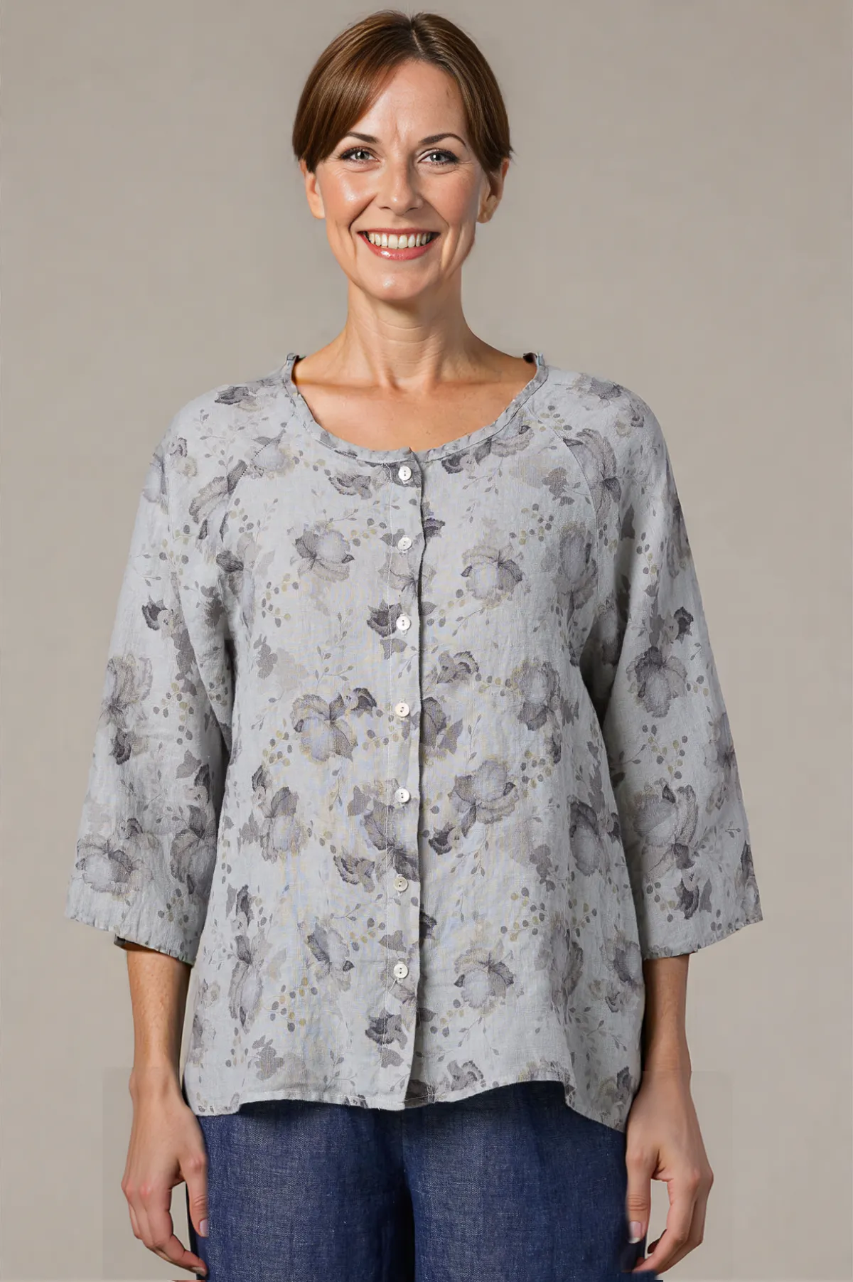 Cut Loose Leoni Floral Print Collarless Shirt