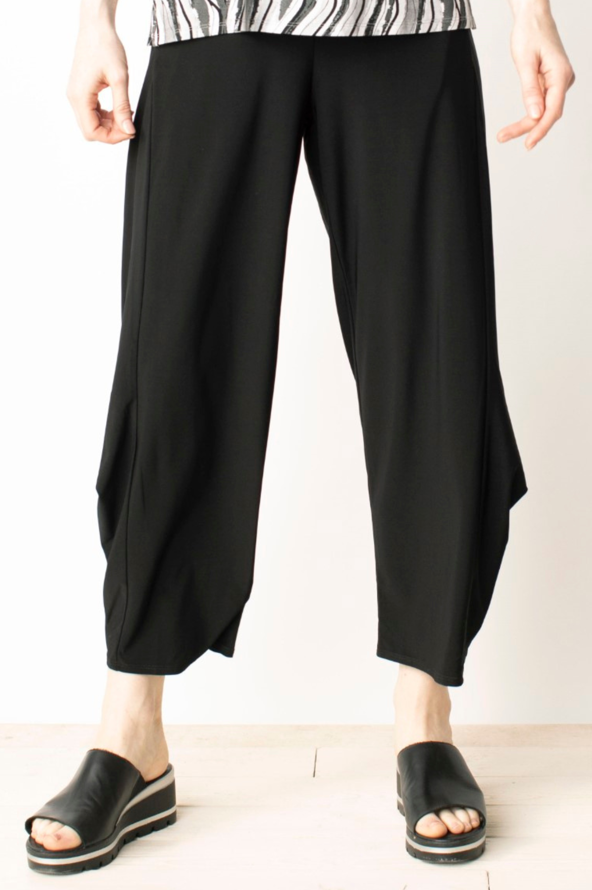 LIV by Habitat Sadie Pant in Black