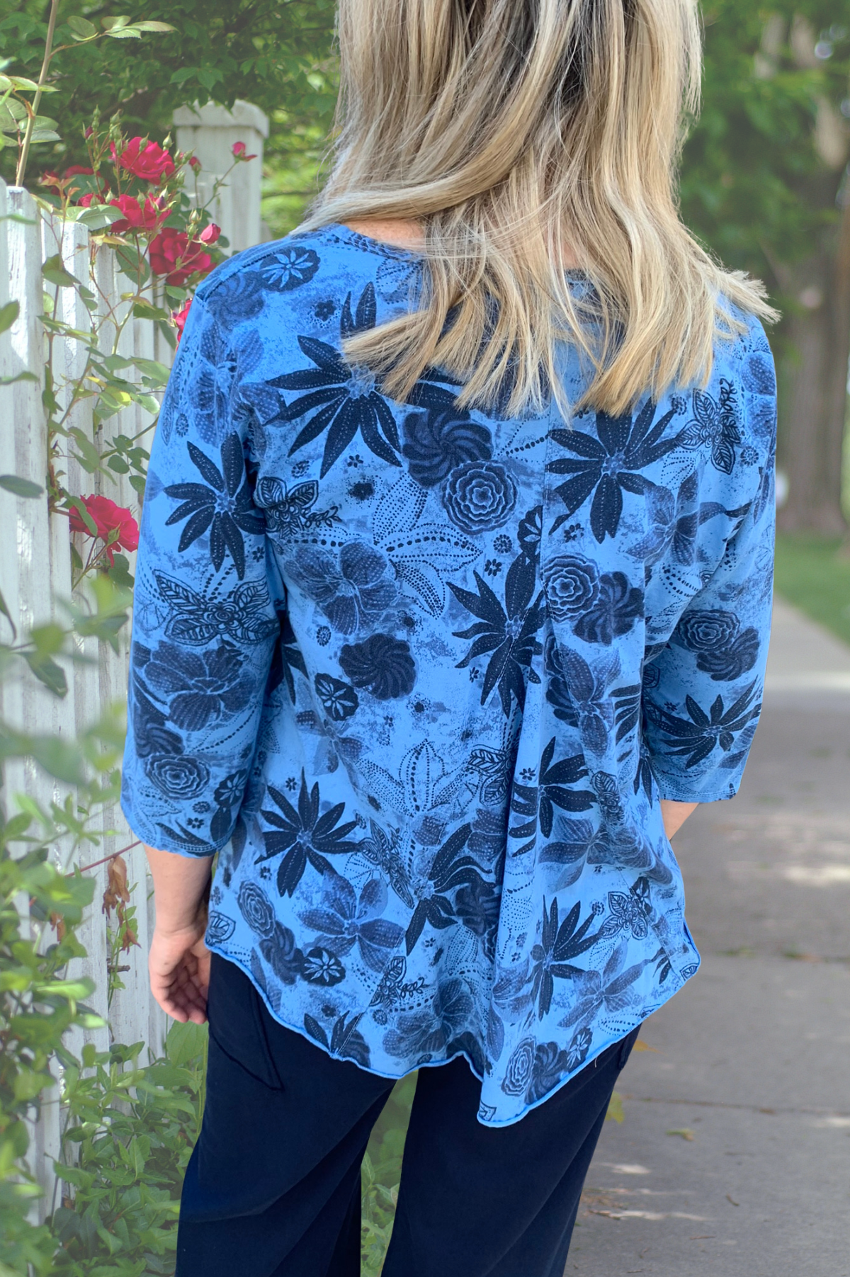 Prairie Cotton V-Neck Godet Back Tunic-Indigo Floral