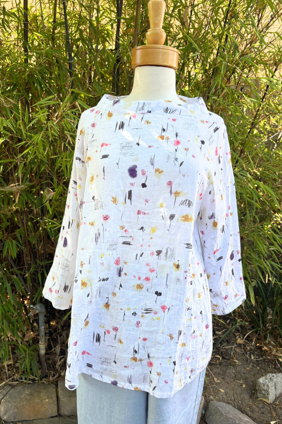 Cut Loose Linen Graffiti Stand Up Collar Long Top-White