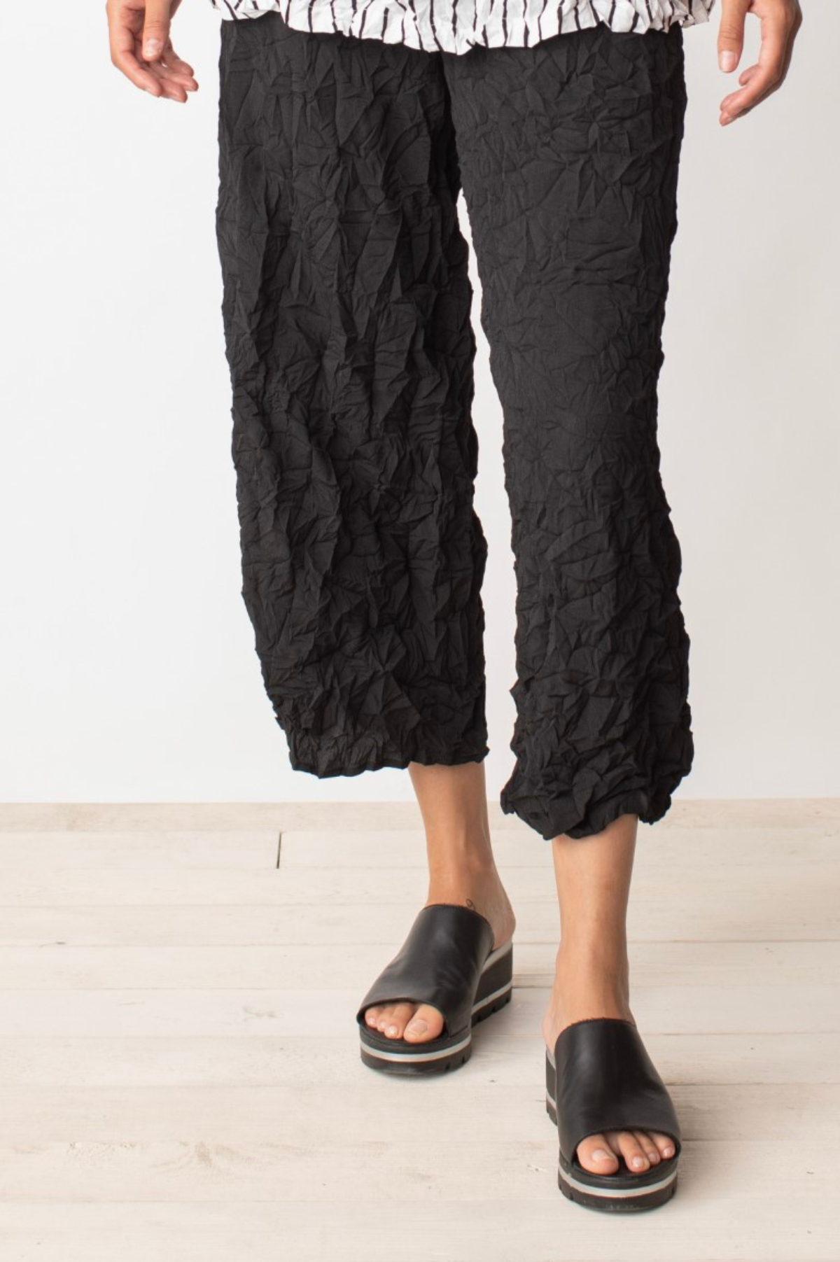 LIV by Habitat Crimped Crepe Cropped Pant in Black