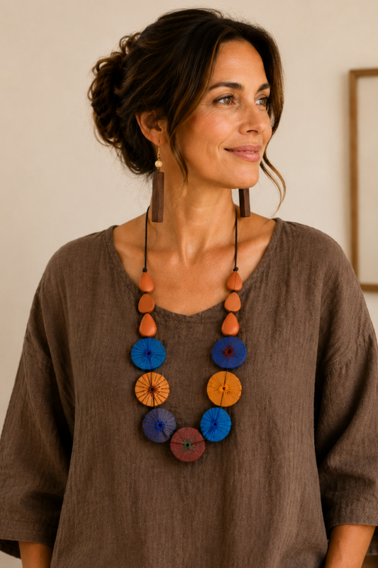 Lucia wood necklace