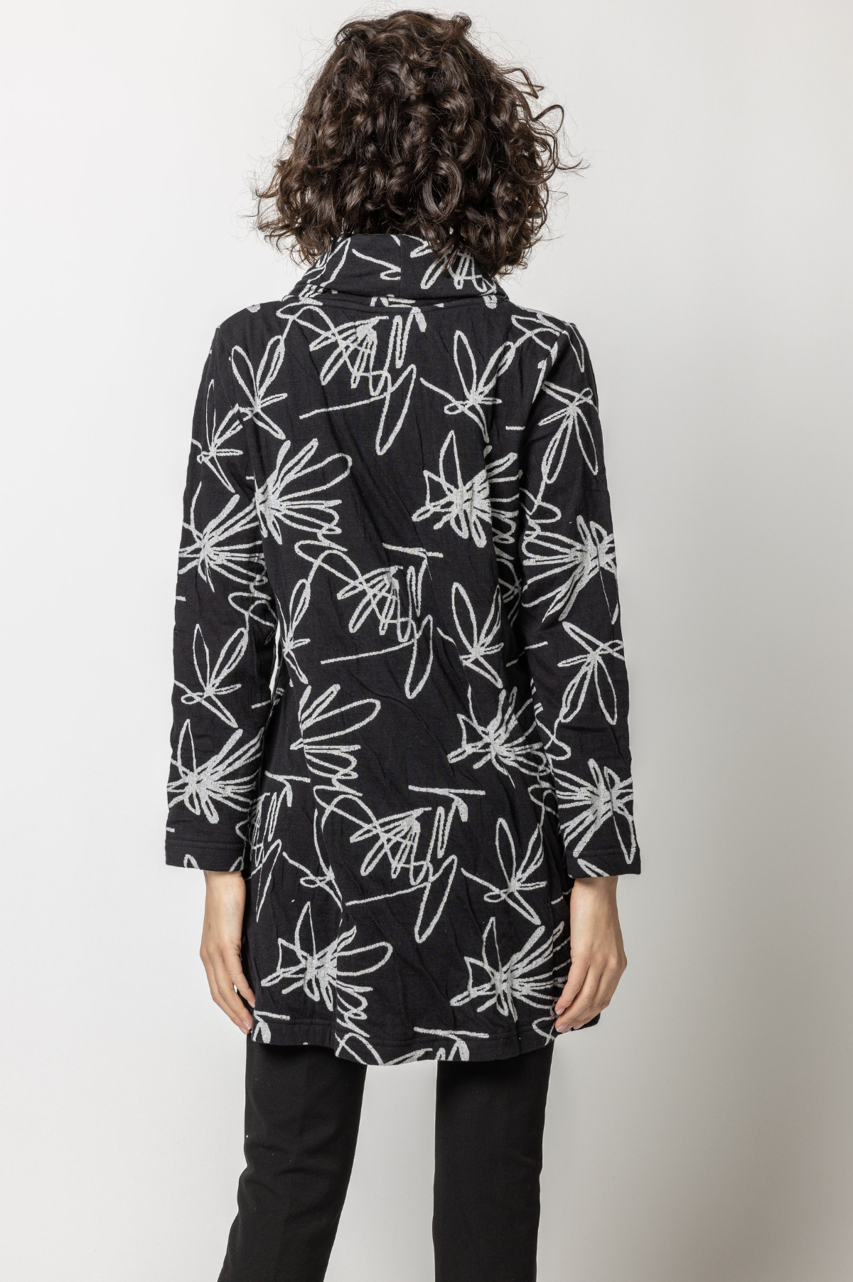 Komil Cowl Scribble Tunic Black and White